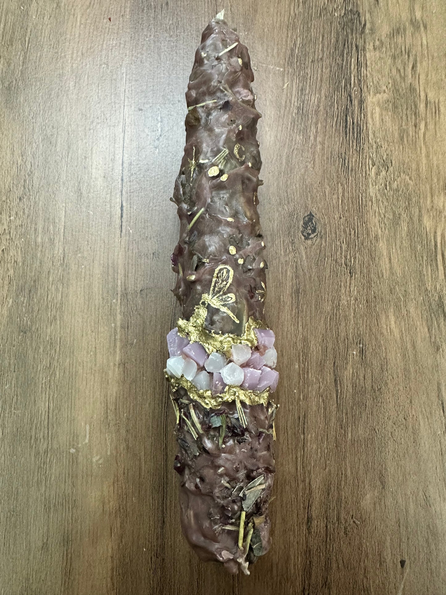 Vela artesanal intencionada con naturaleza muerta